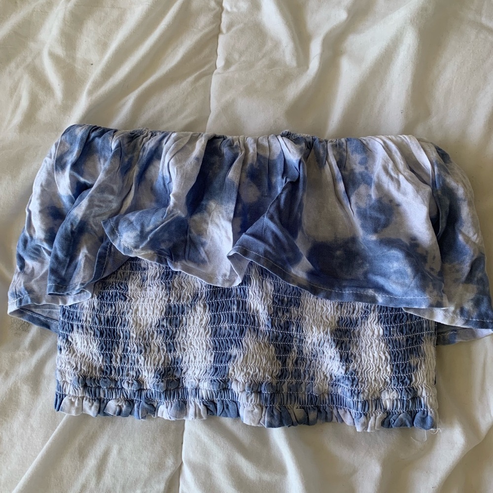 Blue and white tube top